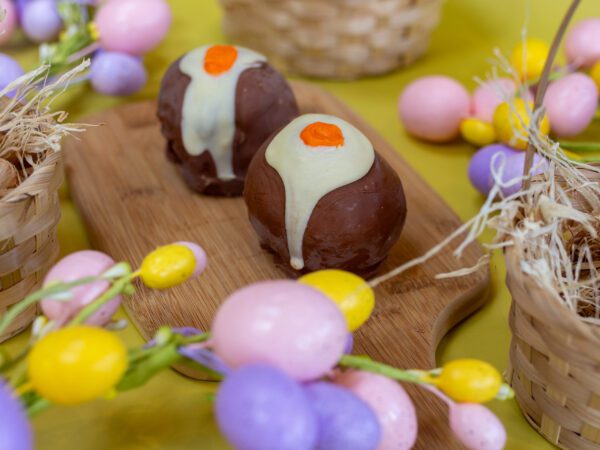 Creme egg brownie bomb