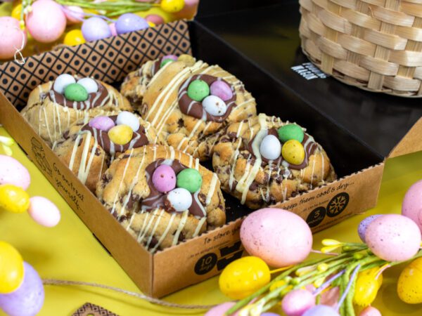 Mini egg cookies in Stuffed Cookies box